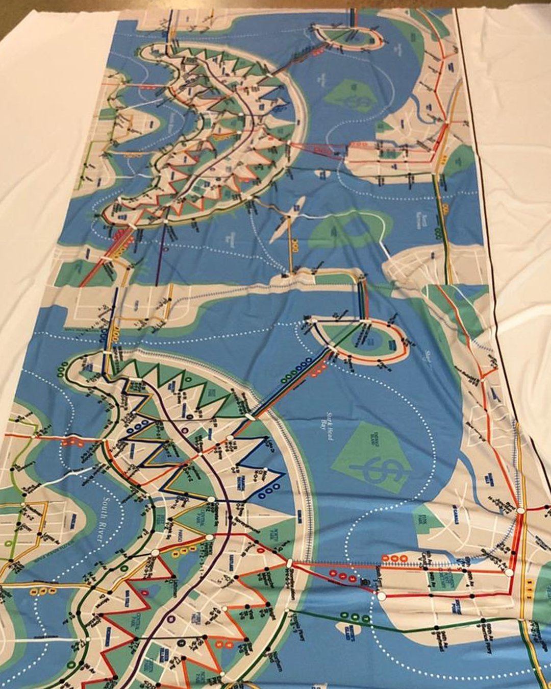 KIDS NYC SHARK MAP (CLASSIC FIT)