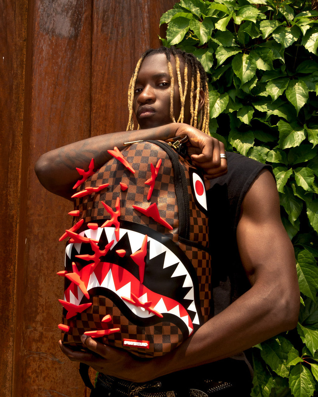 REAL 3D NINJA STARS SMASHED BACKPACK (DLXV)