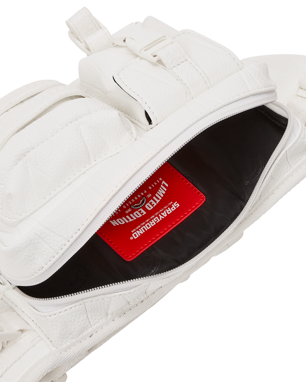STRATOSPHERE CARGO CROSSBODY