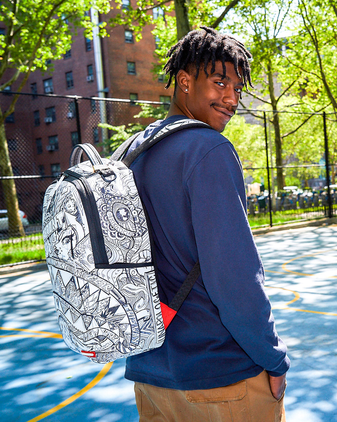MAD DOODLES BACKPACK (DLXV)
