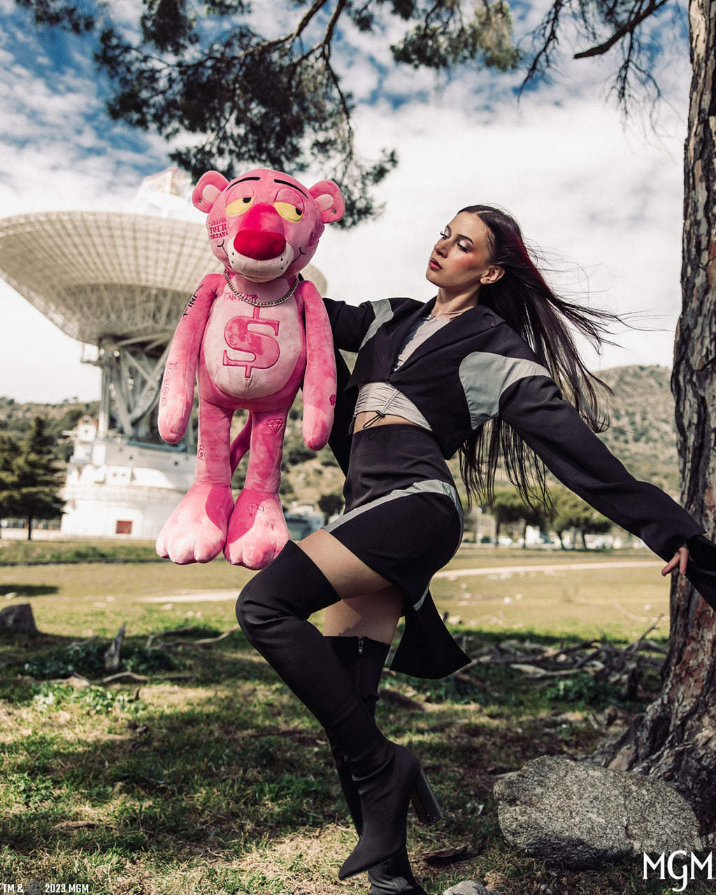 PINK PANTHER UP TO NO GOOD TEDDY BEAR BACKPACK