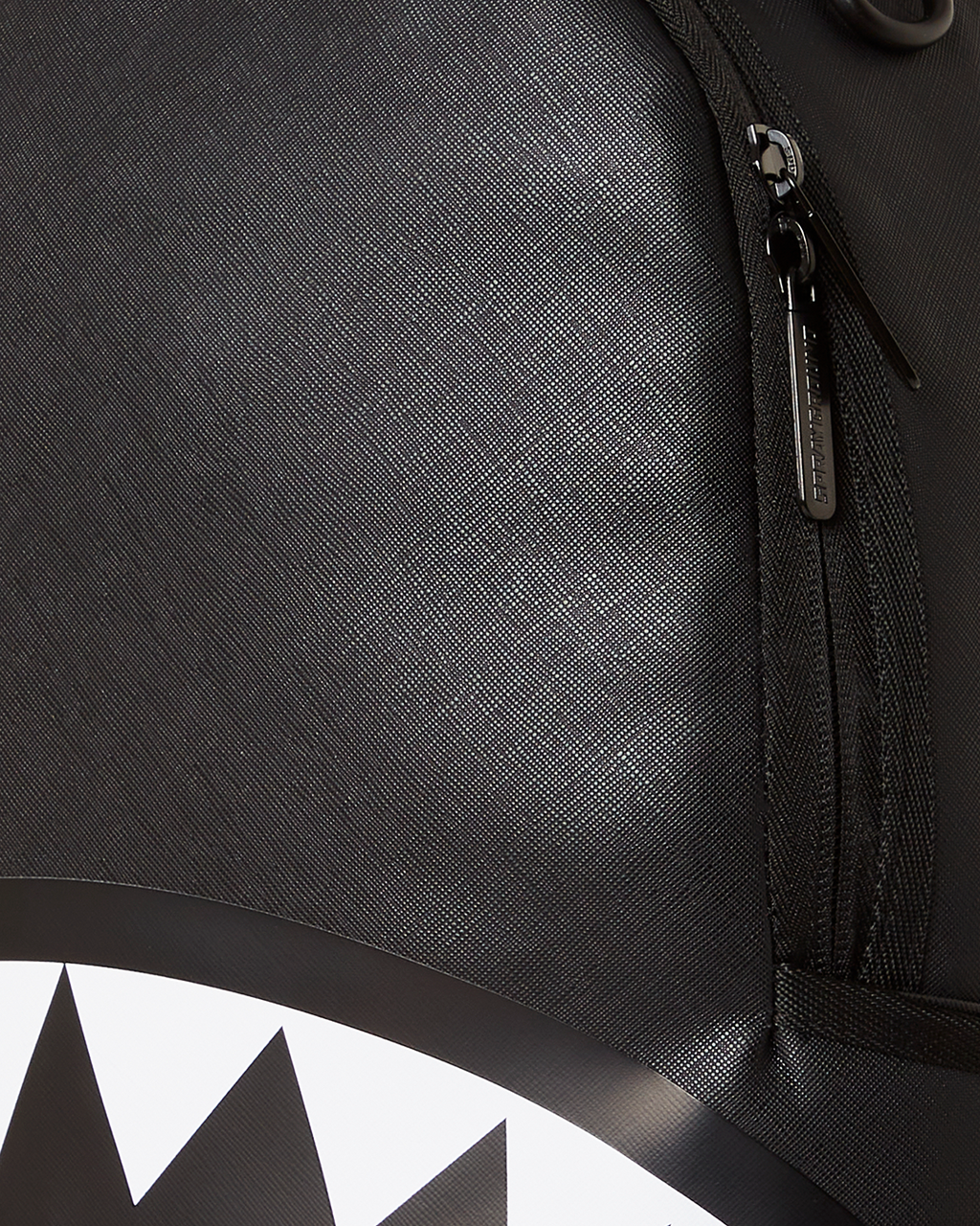 SHARK CENTRAL BLK/GRAY BACKPACK (DLXV)